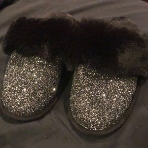 Express Slippers size 7